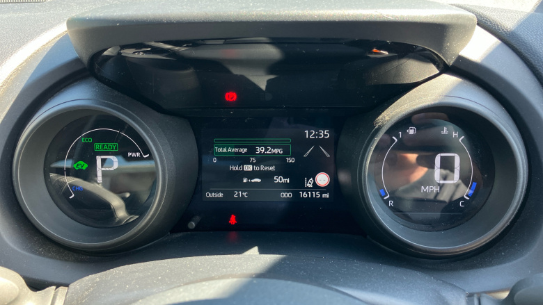 Toyota Yaris 1.5 Hybrid Design 5dr CVT Hybrid Hatchback